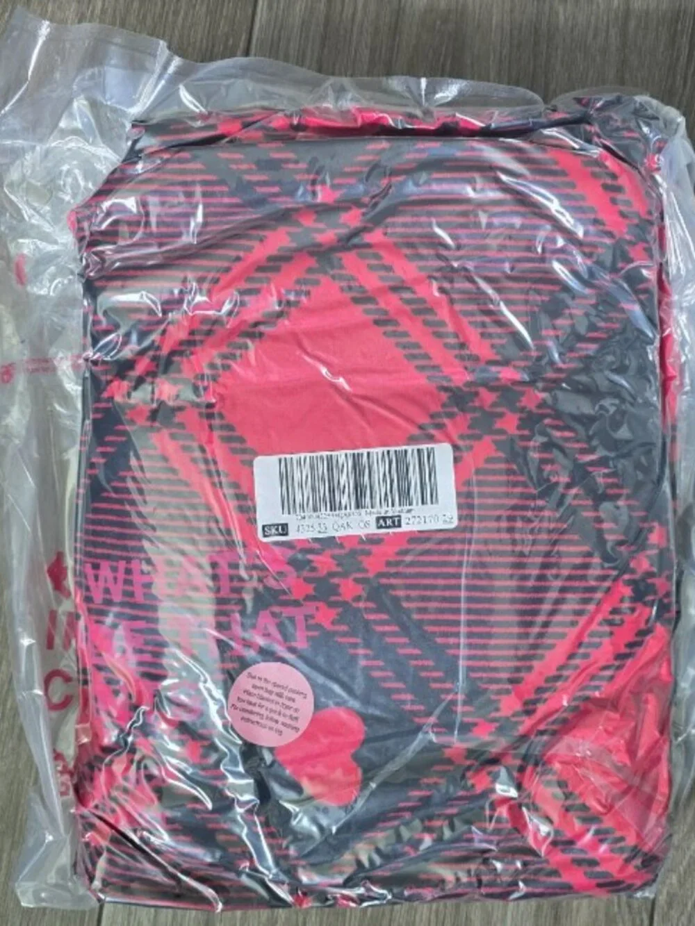 VS fleece blanket